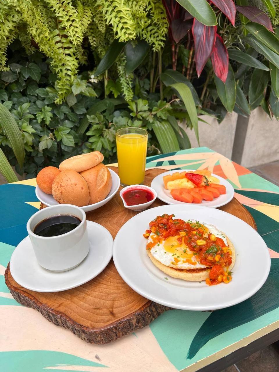 Torca Hotel كالي المظهر الخارجي الصورة